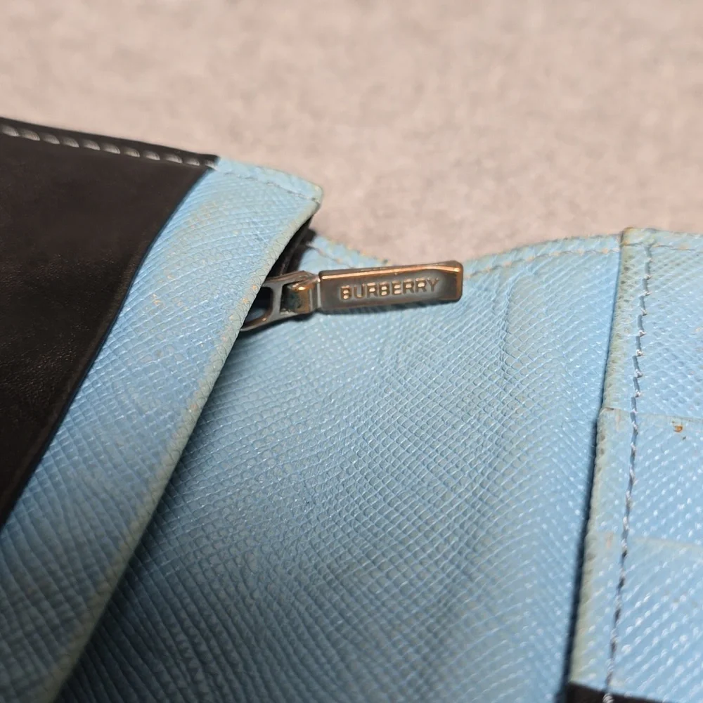 Burberry elegant card